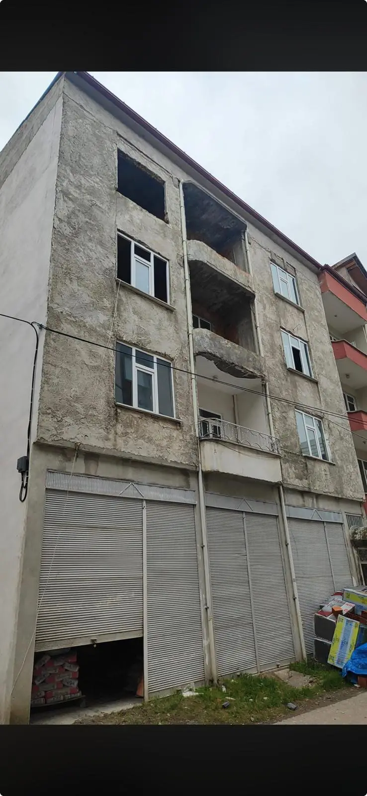 Düz Apt