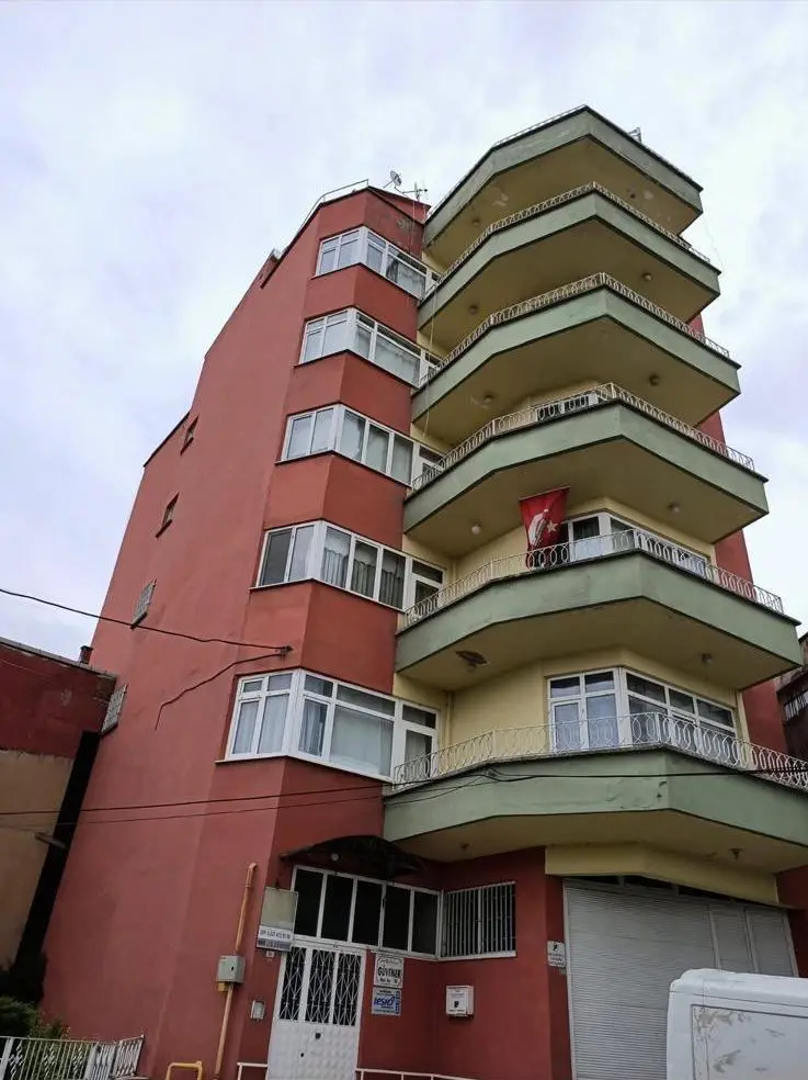 Güvener Apt